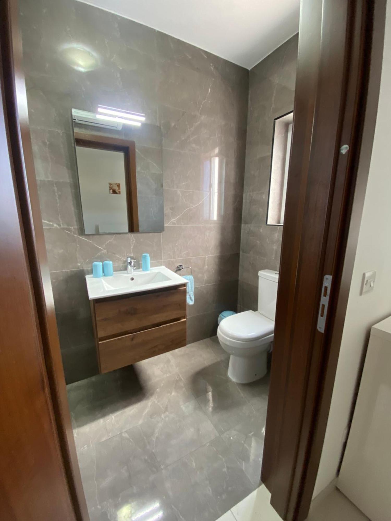 Sunshine Apartments Mellieha - Modern Two Bedroom Penthouse With Terrace 外观 照片